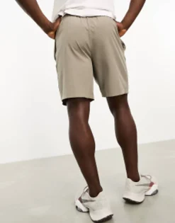 4505 Icon 7 Inch Training Shorts With Quick Dry In Beige