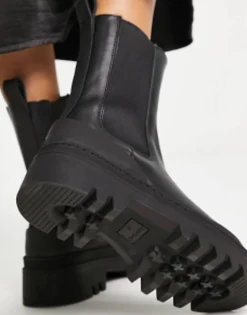 & Other Stories Leather Chunky Sole Boots In
