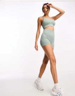 4505 Wb Seamless 3Inch Booty Legging Short And Light Support Bra In Multi/Mid Gr