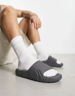 Adidas Original Adilette 22 Sliders In Dark