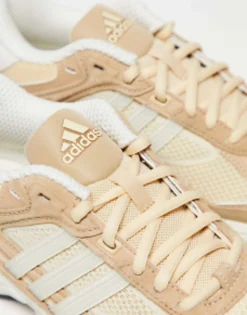 Adidas Originals Response Cl Trainers In Beige