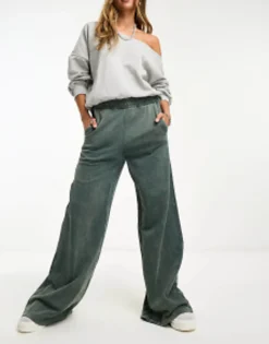 Bershka Wide Leg Joggers In Acid Wash