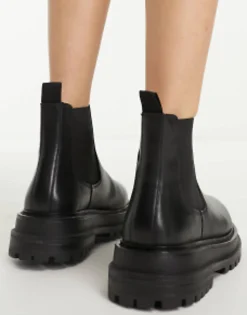 Design Appreciate Leather Chelsea Boots In