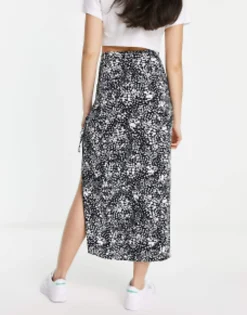 Design Bow Detail Midi Skirt With Thigh Split In Print