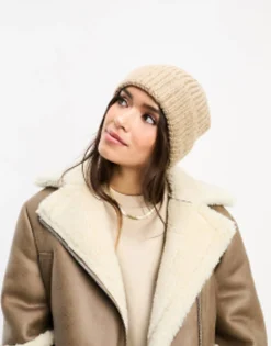Design Chunky Knit Beanie In Oatmeal