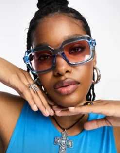 Design Chunky Mid Square In Crystal Blue With Light Pink Lens