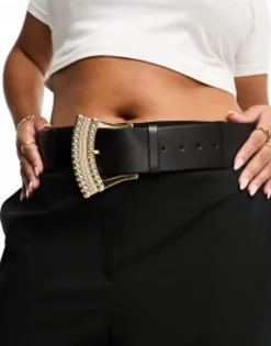Design Curve Wide Waist Belt With Decorative Buckle