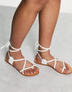 Design Faithful Leather Toe Loop Sandal In