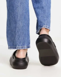 Design Fiesty Flatform Toe Thong In