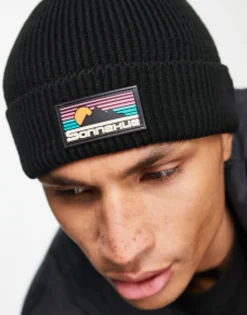 Design Fisherman Ribbed Beanie With Rubber Logo In