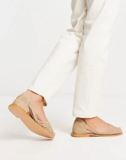 Design Francis Leather Woven Flat Sandals In