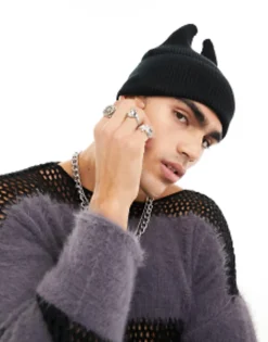 Design Halloween Horned Beanie In