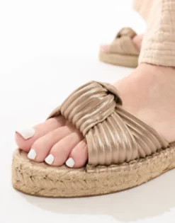 Design Jade Knotted Espadrille Mules In