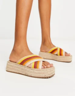 Design Jazlyn Flatform Crochet Mules In