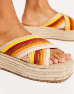 Design Jazlyn Flatform Crochet Mules In
