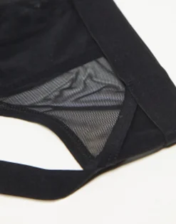 Design Jock With Sheer Panelling