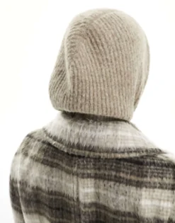 Design Knitted Hood In