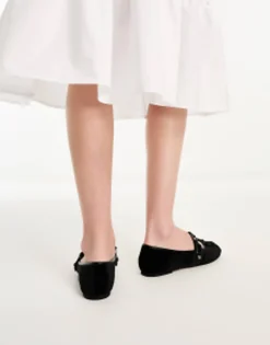 Design Labyrinth Round Ballet With Hardware In Velvet