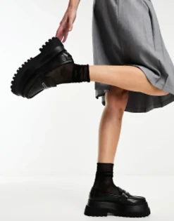 Design Maverick Super Chunky Metal Trim Loafer In