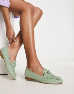 Design Modern Loafer With Chain In