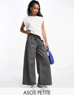 Design Petite Clean Pull On Wide Leg Trouser In