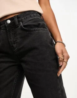 Design Petite 90'S Straight Jean In Washed