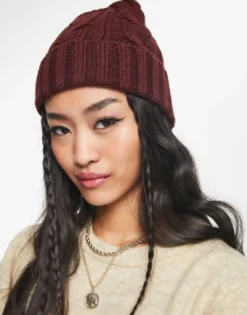 Design Polyester Cable Knit Beanie In