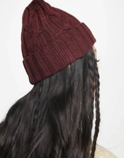 Design Polyester Cable Knit Beanie In