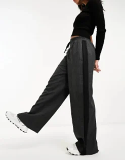Design Pull On Trouser With Contrast Panel In