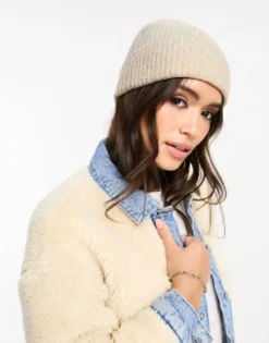 Design Rib Knit Beanie In Cream