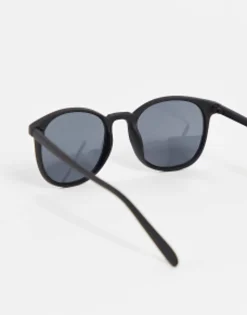 Design Round Sunglasses In Matte With Smoke Lens
