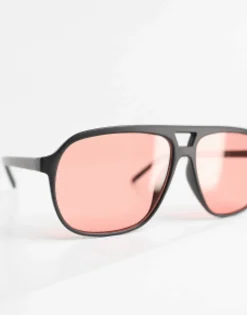 Design 70S Aviator Sunglasses In With Red Lens
