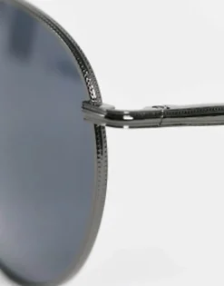 Design 90S Round Metal Sunglasses With Smoke Lens In Gunmetal