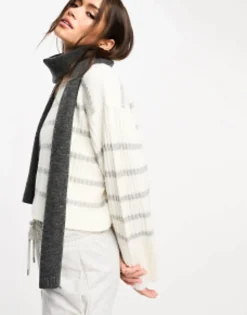 Design Skinny Knit Scarf In Grey