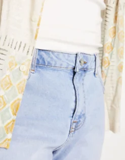 Design Skinny Regular Length Denim Shorts In Vintage Light Wash