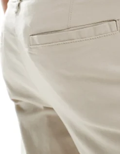 Design Slim Chinos In