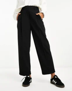 Design Tapered Trouser With Turn Up Hem In