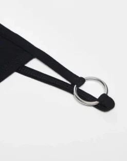 Design Thong In With Hardware Detail
