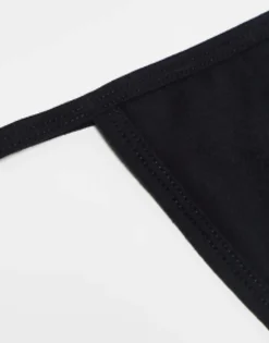 Design Thong In With Hardware Detail
