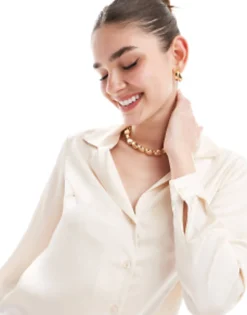 Design Ultimate Satin Shirt In Ivory