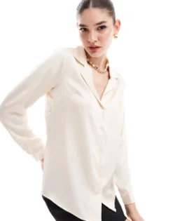 Design Ultimate Satin Shirt In Ivory