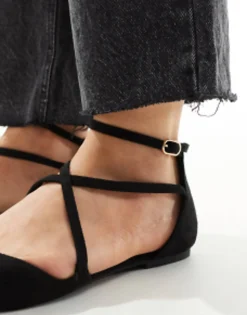 Design Wide Fit Larna Pointed Ballet Flats In