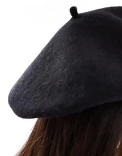 Design Wool Beret With Improved Fit In