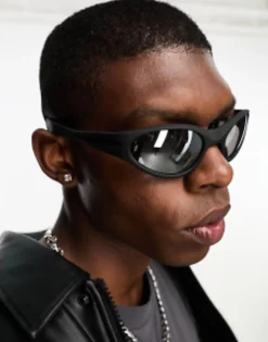 Design Wrap Around Racer Sunglasses With Mirrored Lens In Matte