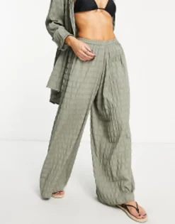 Esmee Exclusive Textured Co-Ord In Aloe