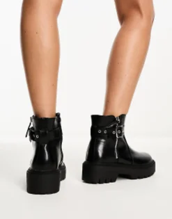 Glamorous Chunky Chelsea Boots With Buckle In