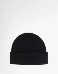 Hunter Beanie With Tab Logo In