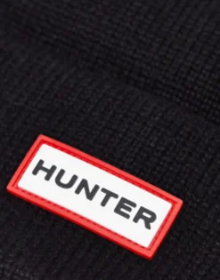 Hunter Beanie With Tab Logo In
