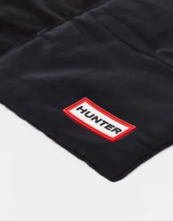 Hunter Quilted Zip Front Scarf With Pockets In