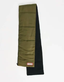 Hunter Quilted Zip Front Scarf With Pockets In